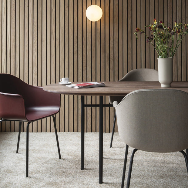 Audo Copenhagen Jídelní židle Harbour, Dark Oak / Burned Red - DESIGNSPOT