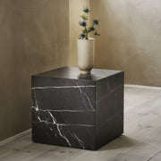 Audo Copenhagen Odkládací stolek Plinth Cubic, Black Marble - DESIGNSPOT