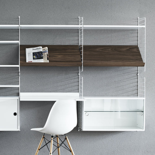 String Police na časopisy Magazine Shelf 58 x 30, Walnut - DESIGNSPOT