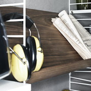 String Police na časopisy Magazine Shelf 58 x 30, Walnut - DESIGNSPOT